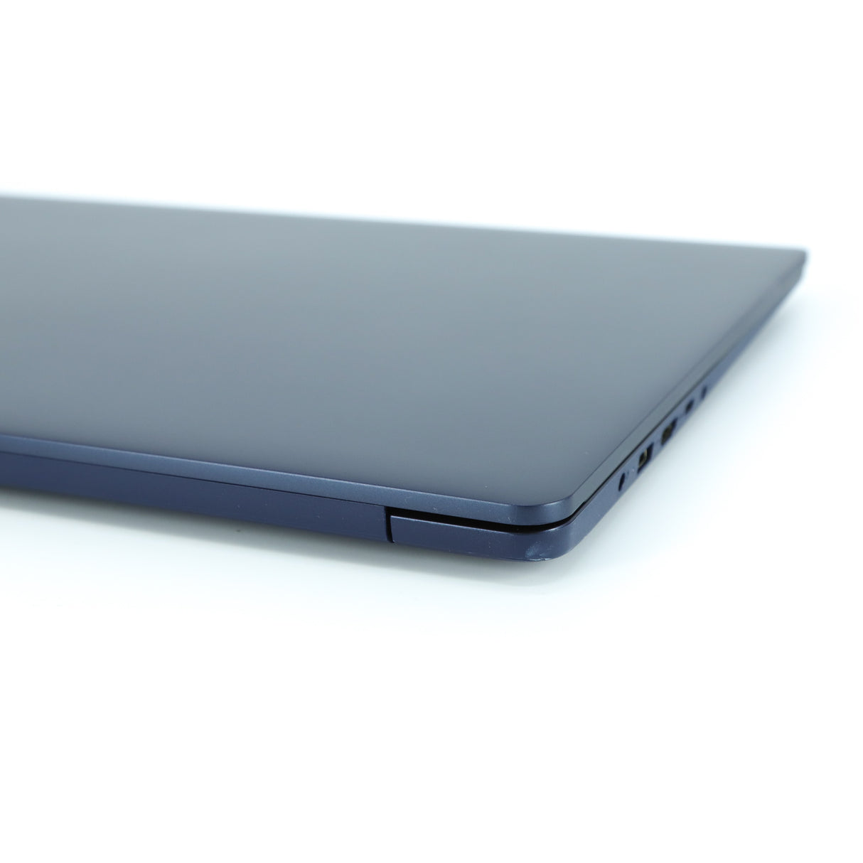 Lenovo IdeaPad 3 17.3" Laptop: Pentium Gold, 8GB RAM, 256GB SSD, Warranty VAT - GreenGreenStore