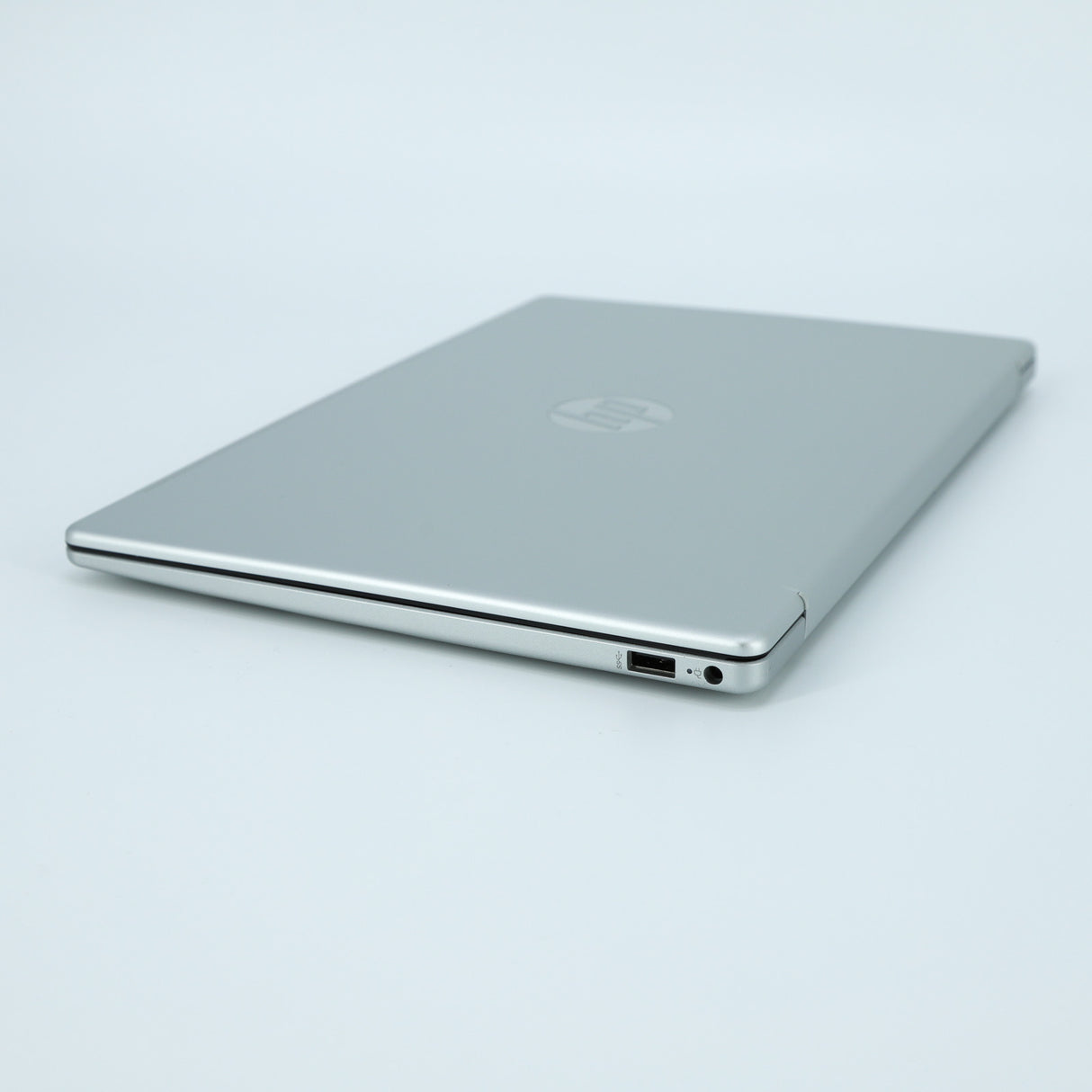 HP 14-ep0524sa Laptop: Intel Core i5-1335U, 8GB RAM, 512GB SSD, Warranty VAT - GreenGreenStore