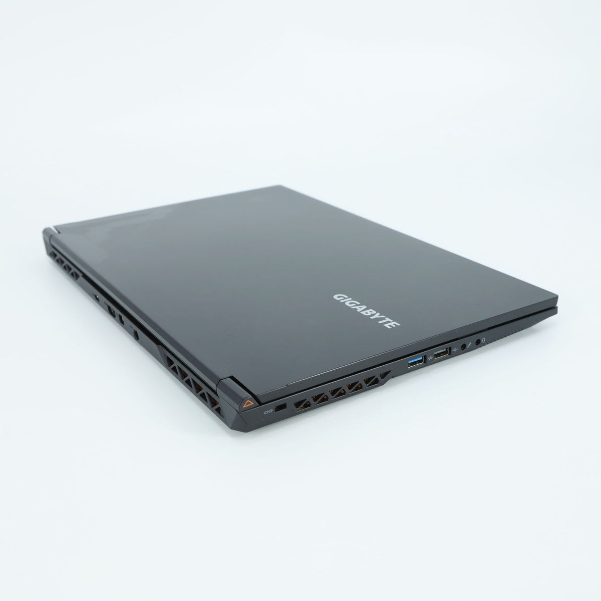 Gigabyte G5 MF5 144Hz Gaming Laptop: i7-13620H, RTX 4050, 1TB 16GB Warranty VAT - GreenGreenStore