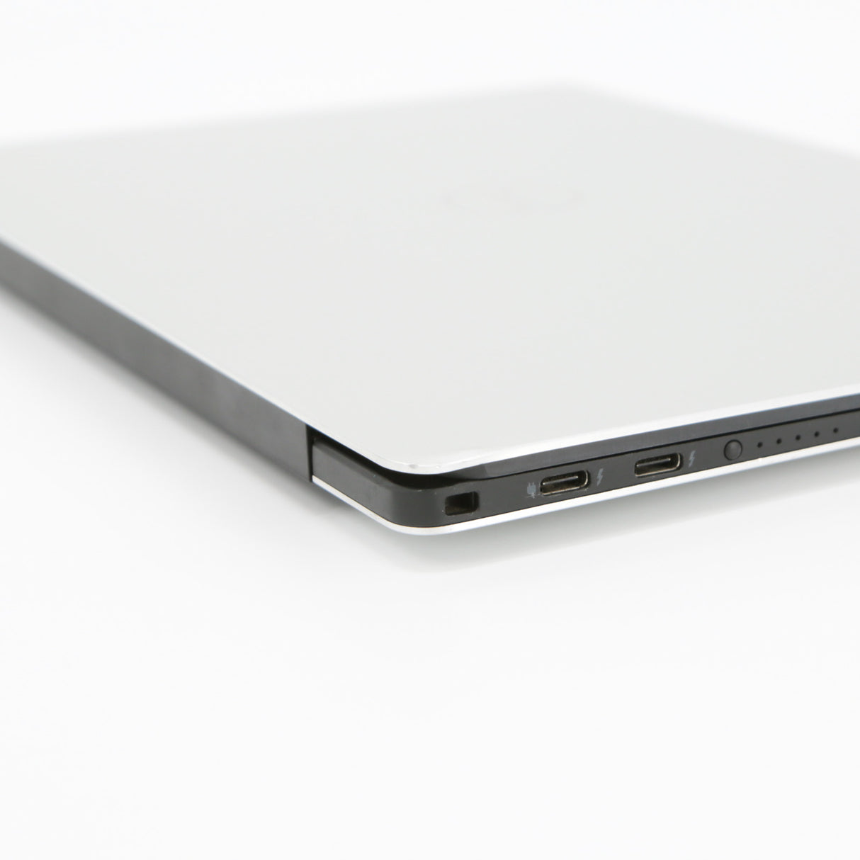 Dell XPS 13 9305 Laptop: 11th Gen Core i7, 16GB RAM, 512GB SSD, Silver, Warranty - GreenGreen Store
