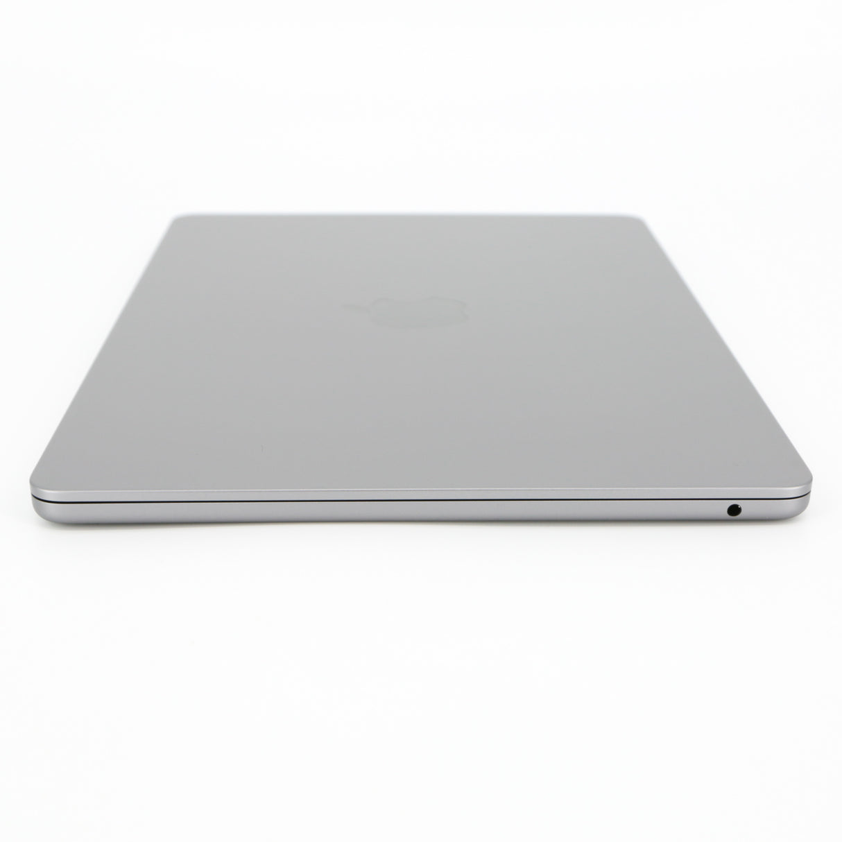 Apple MacBook Air Retina: M2 Chip, 13.6", Silver, 8GB RAM, 256GB SSD, Warranty - GreenGreen Store