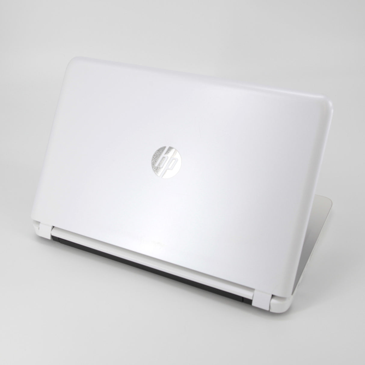 HP Pavilion 15-ak085sa Laptop: i7-6700HQ 8GB RAM 480GB SSD Warranty VAT - GreenGreen Store