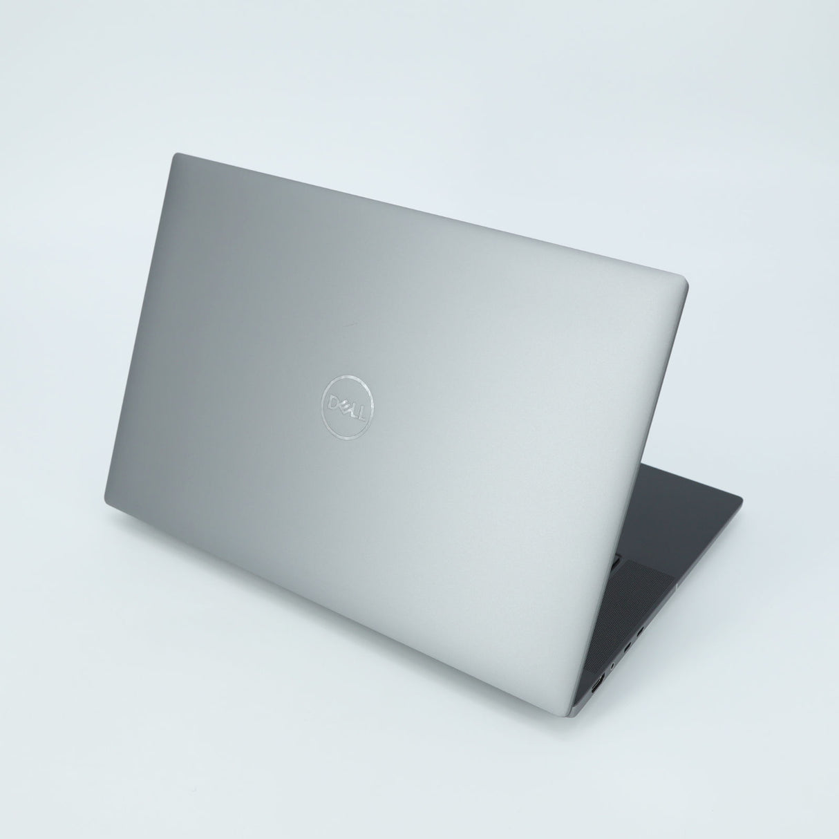 Dell Precision 5680 Laptop: Intel Core i7-13700H 16GB 256GB RTX A1000 Warranty VAT