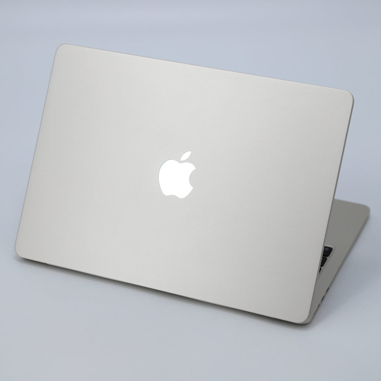 Apple MacBook Air Retina: M2, 13.6", Starlight, 8GB RAM, 256GB SSD, Warranty VAT - GreenGreen Store