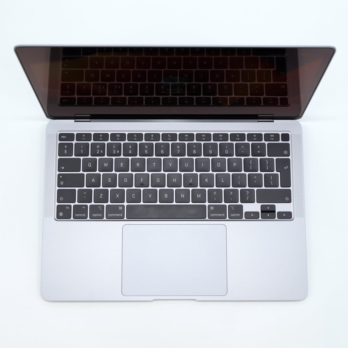 Apple MacBook Air 13.3" Retina: M1 Chip, Grey, 256GB SSD, 8GB RAM, Warranty, VAT - GreenGreen Store
