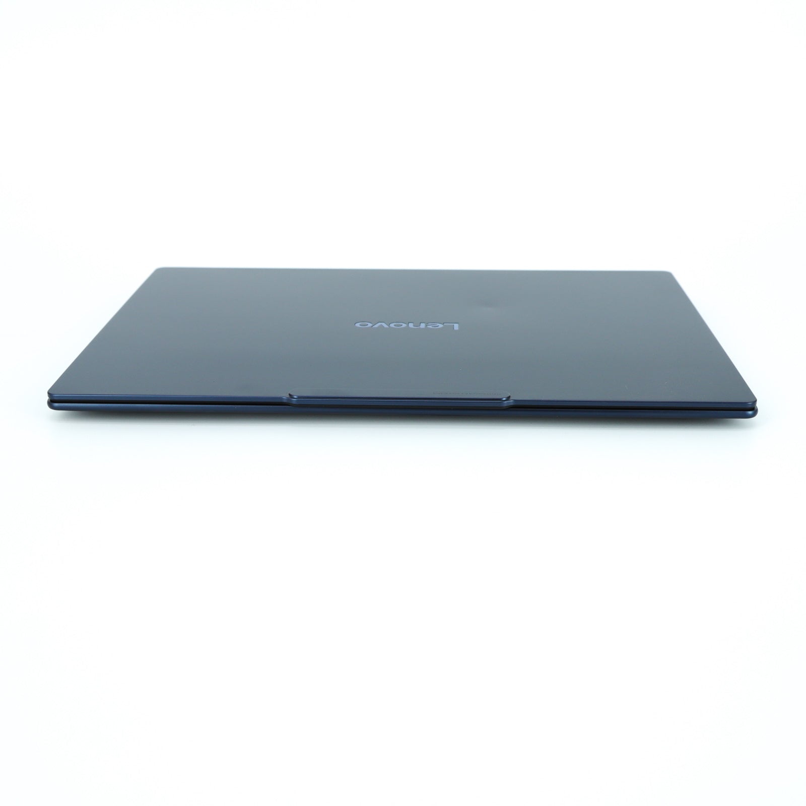 Lenovo Yoga Slim 7 14Q8X9 Laptop: Snapdragon X, 1TB SSD, 16GB RAM