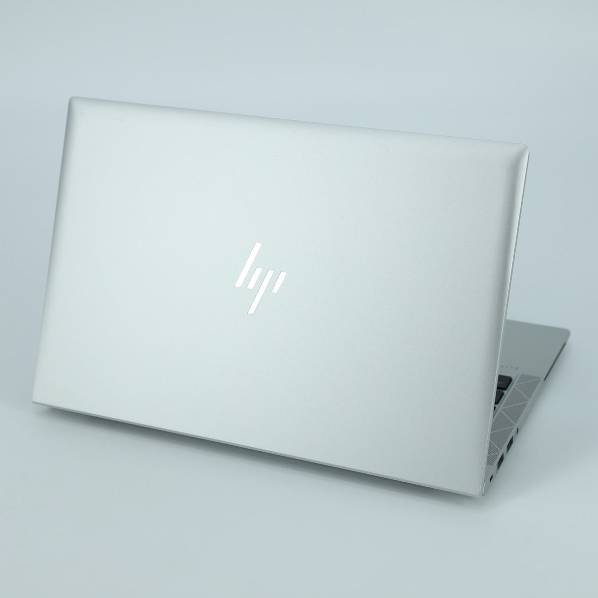 HP EliteBook 830 G8 Laptop: Intel i5-1135G7, 256GB SSD, 16GB RAM, Warranty VAT