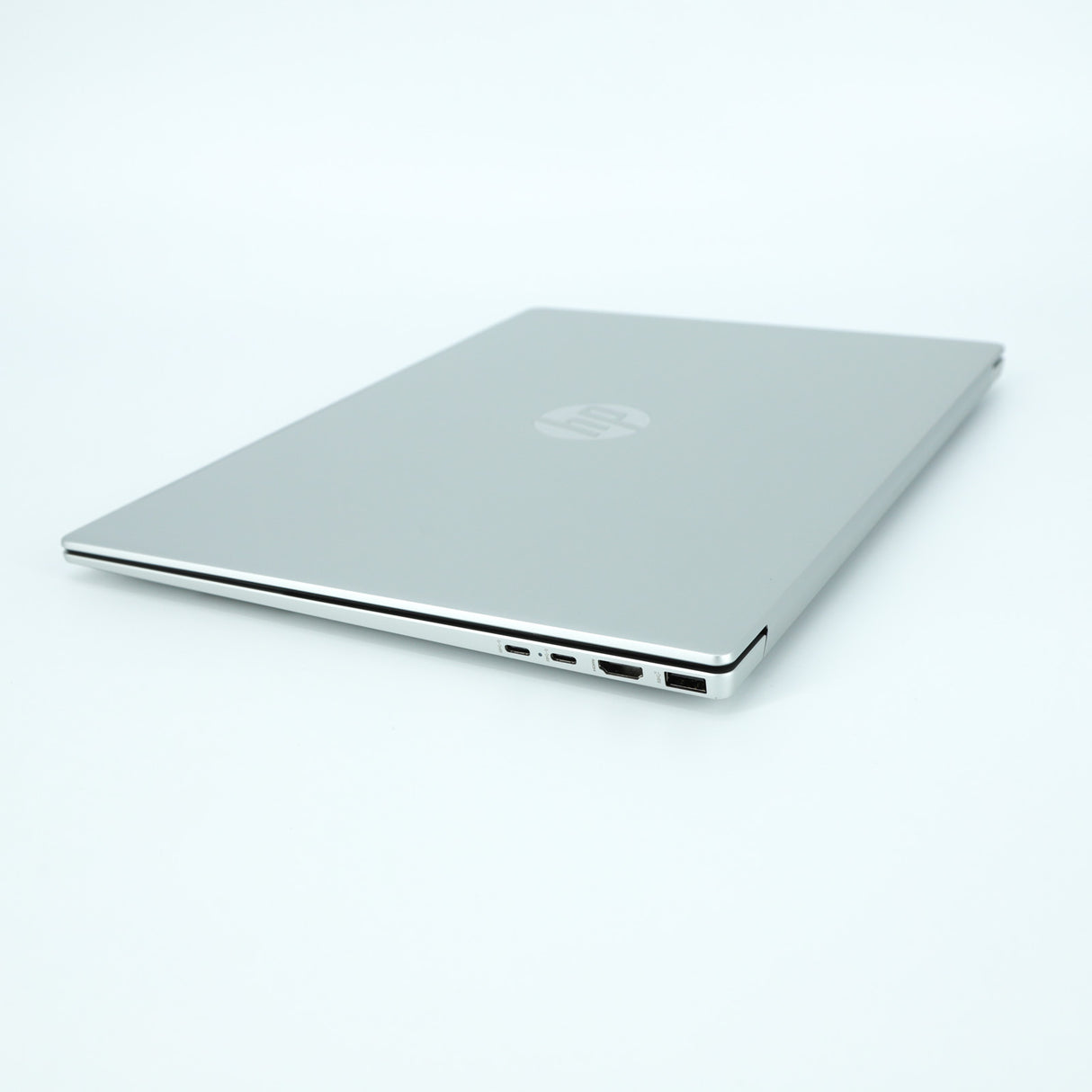 HP Pavilion 16 Touchscreen Laptop: Ryzen 7 8840U, 512GB SSD, 16GB RAM, Warranty - GreenGreenStore