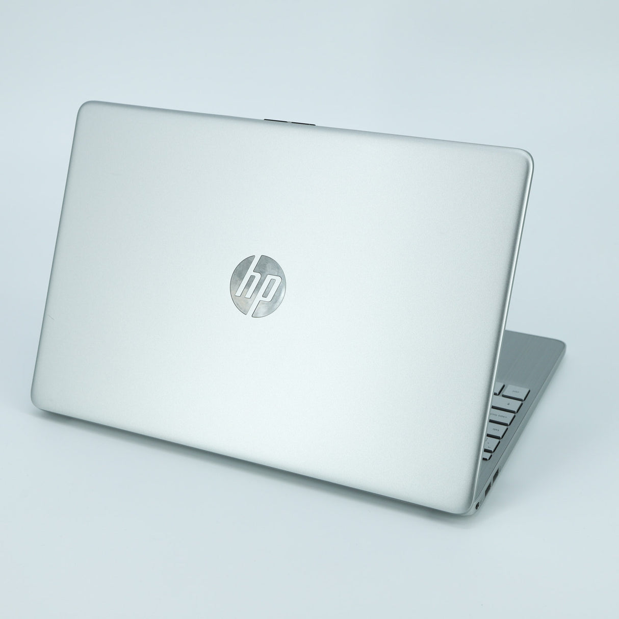 HP 15-fq5510sa Laptop: Intel Core i5-1235U, 8GB RAM, 256GB SSD, Warranty VAT - GreenGreenStore