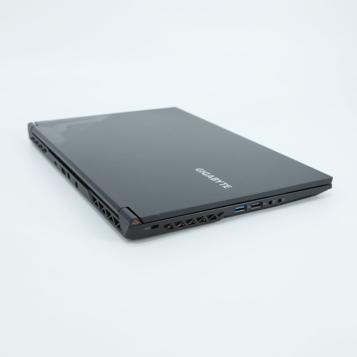 Gigabyte G5 MF5 144Hz Gaming Laptop: i7-13620H, RTX 4050, 1TB 16GB Warranty VAT