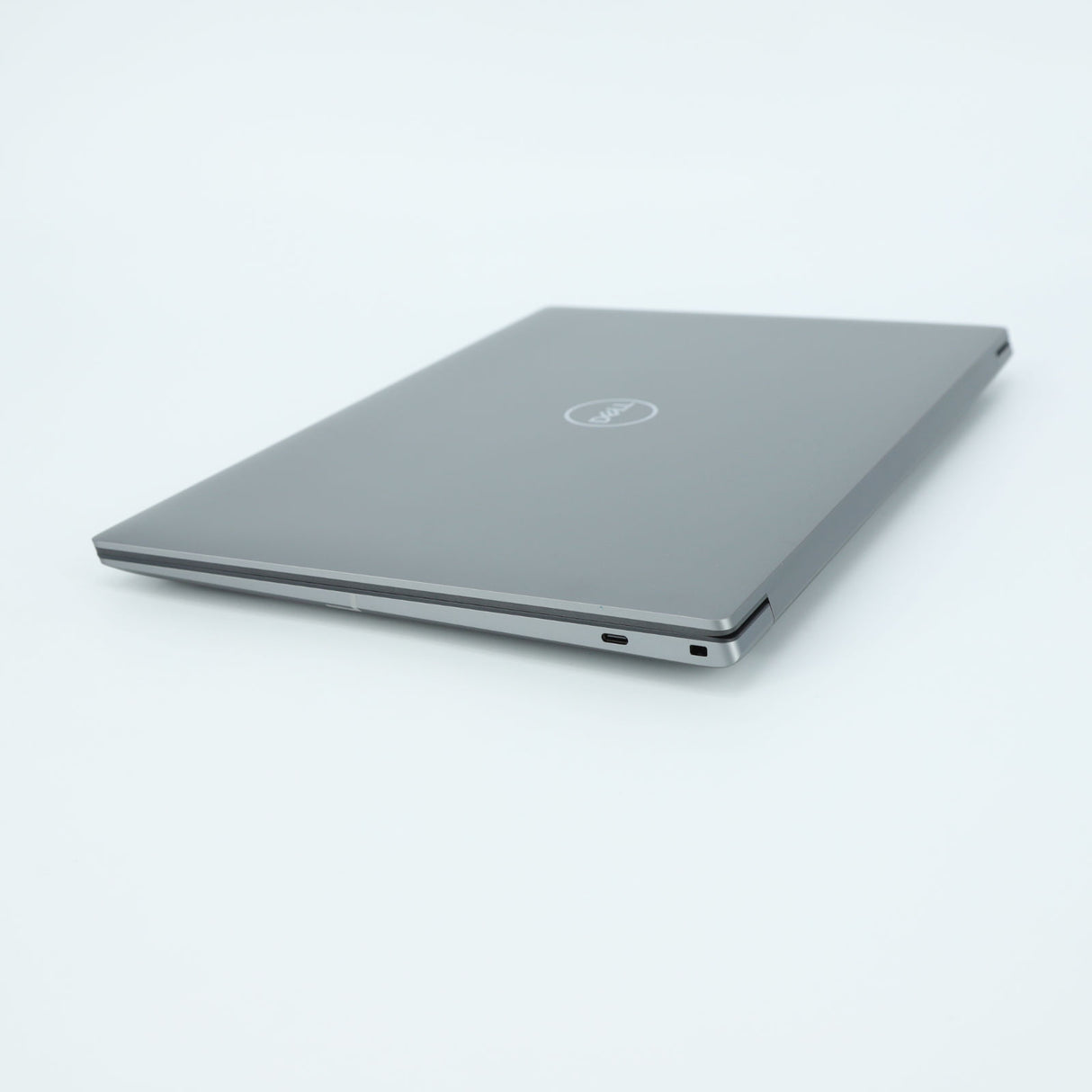 Dell Precision 5690 Laptop: Ultra 7 165H 32GB RAM, NVIDIA RTX 2000 Warranty