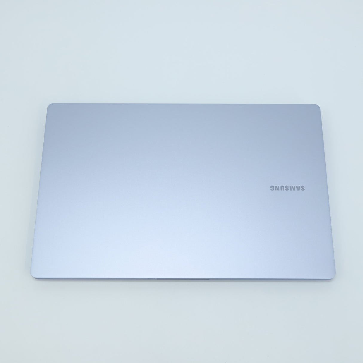 Samsung Galaxy Book4 Edge Laptop: Snapdragon X 16GB RAM 256GB SSD, Warranty VAT - GreenGreenStore
