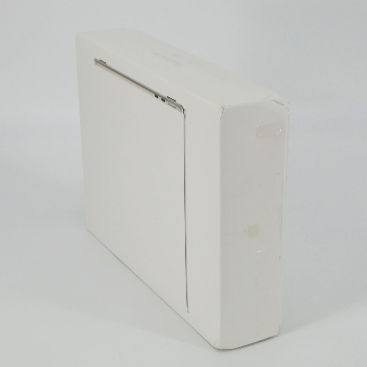 Apple MacBook Air Retina: M2 Chip, 13.6" Starlight, 8GB RAM, 256GB SSD, Warranty - GreenGreen Store