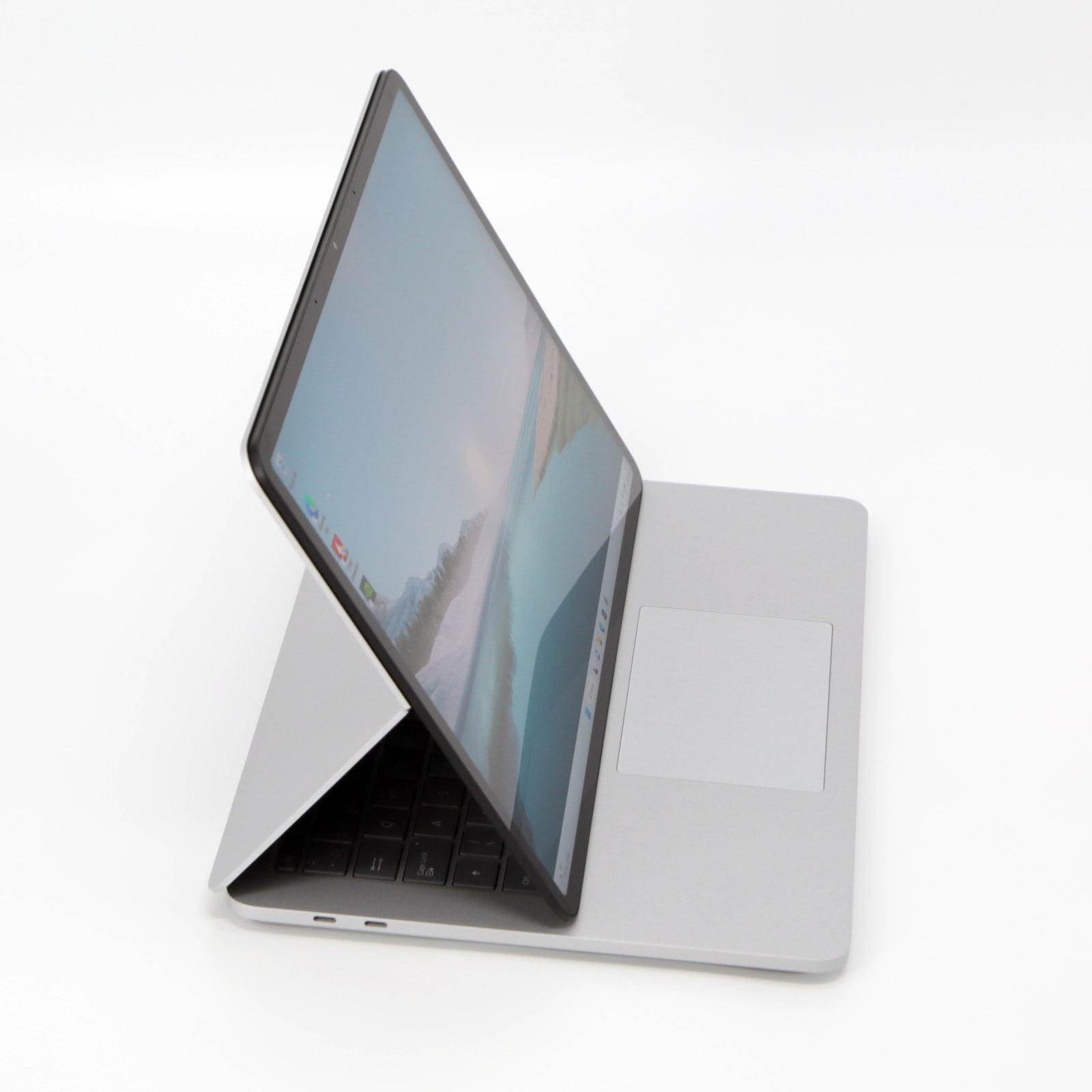 Microsoft Surface Laptop Studio: 11th Gen i7 RTX 3050 Ti 16GB