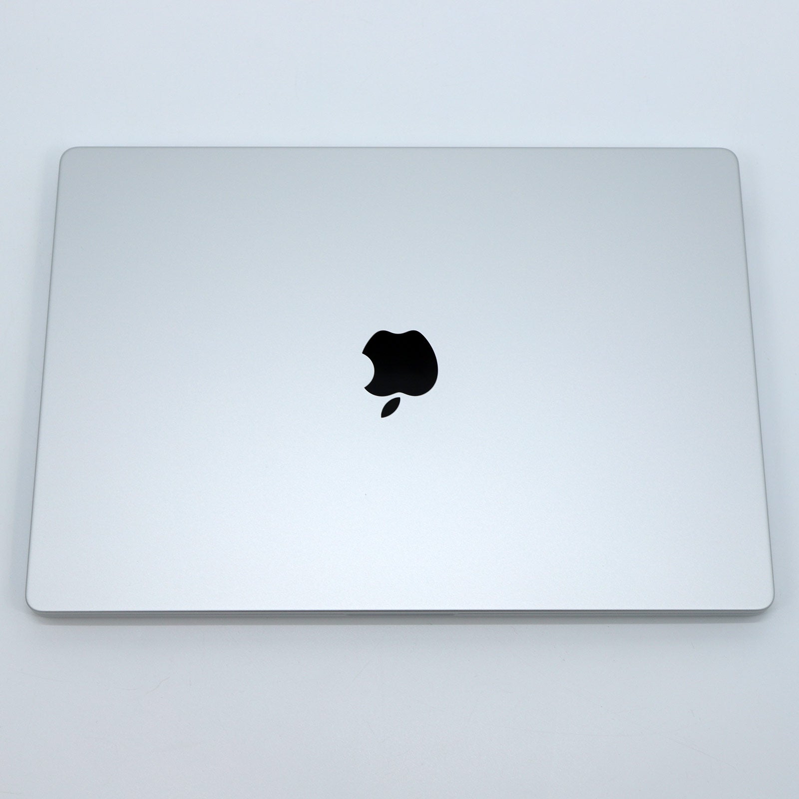 Apple MacBook Pro 16 (2021) Laptop M1 Pro, 16GB RAM, 512GB, Silver