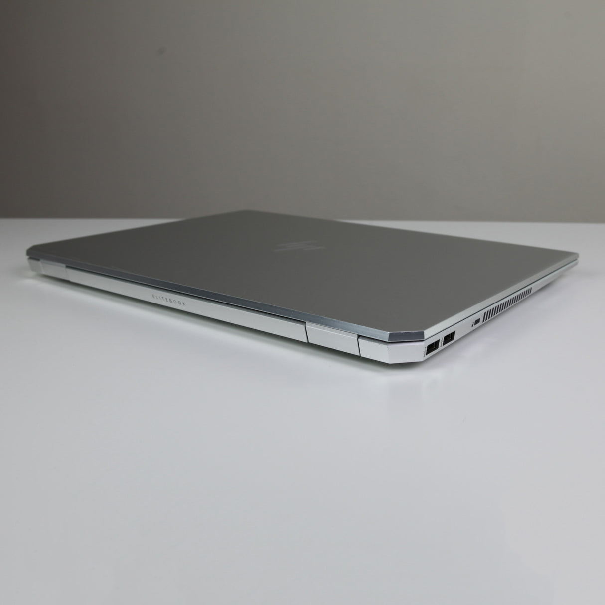 HP EliteBook 1050 G1 15.6" Laptop: 8th Gen i7, 16GB, 512GB, GTX 1050, Warranty - GreenGreenStoreUK